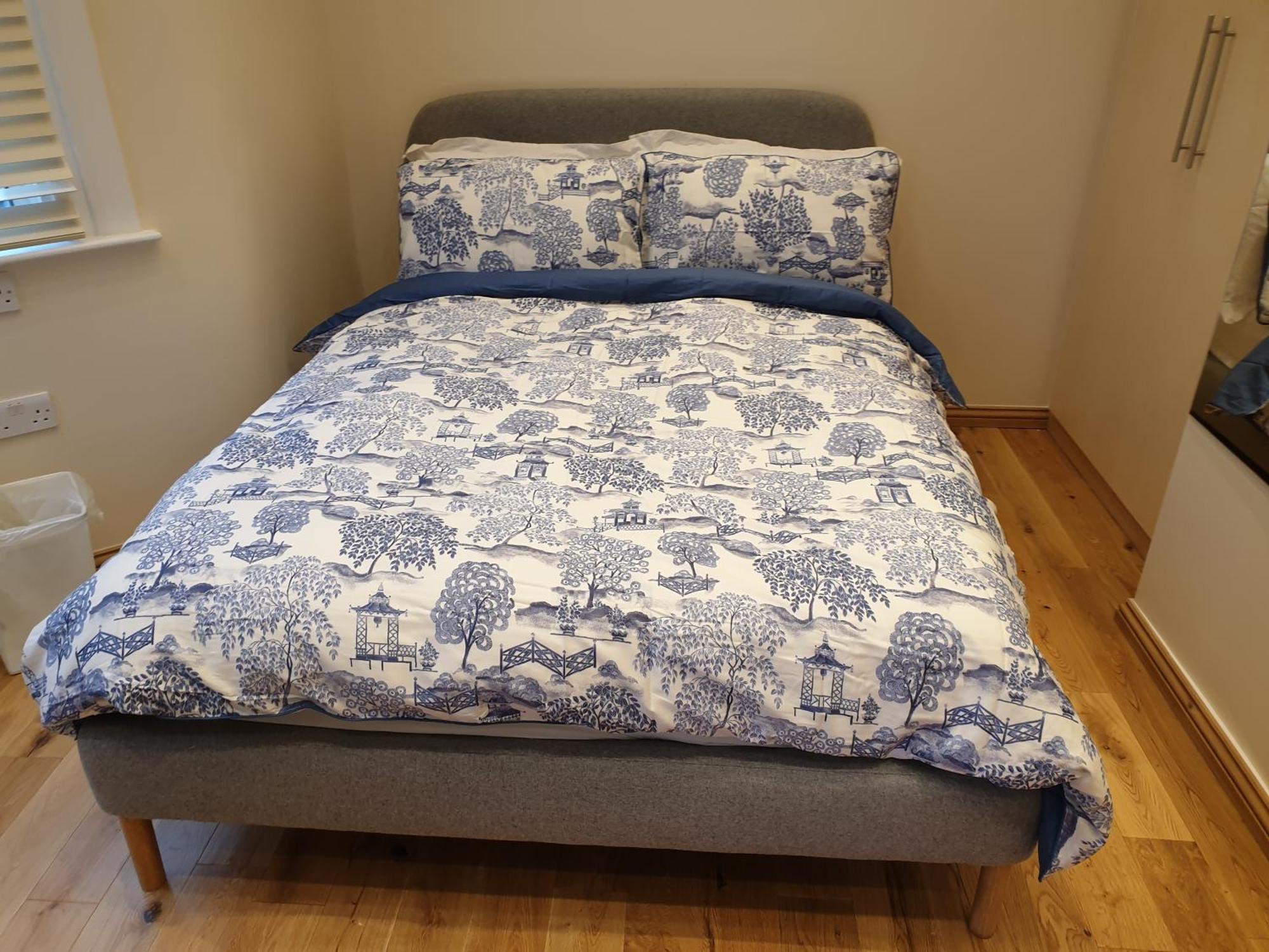 London Luxury Apartments 3 Bedroom Sleeps 8 With 3 Bathrooms 5 Mins Walk To Tube Station Free Parking イルフォード エクステリア 写真