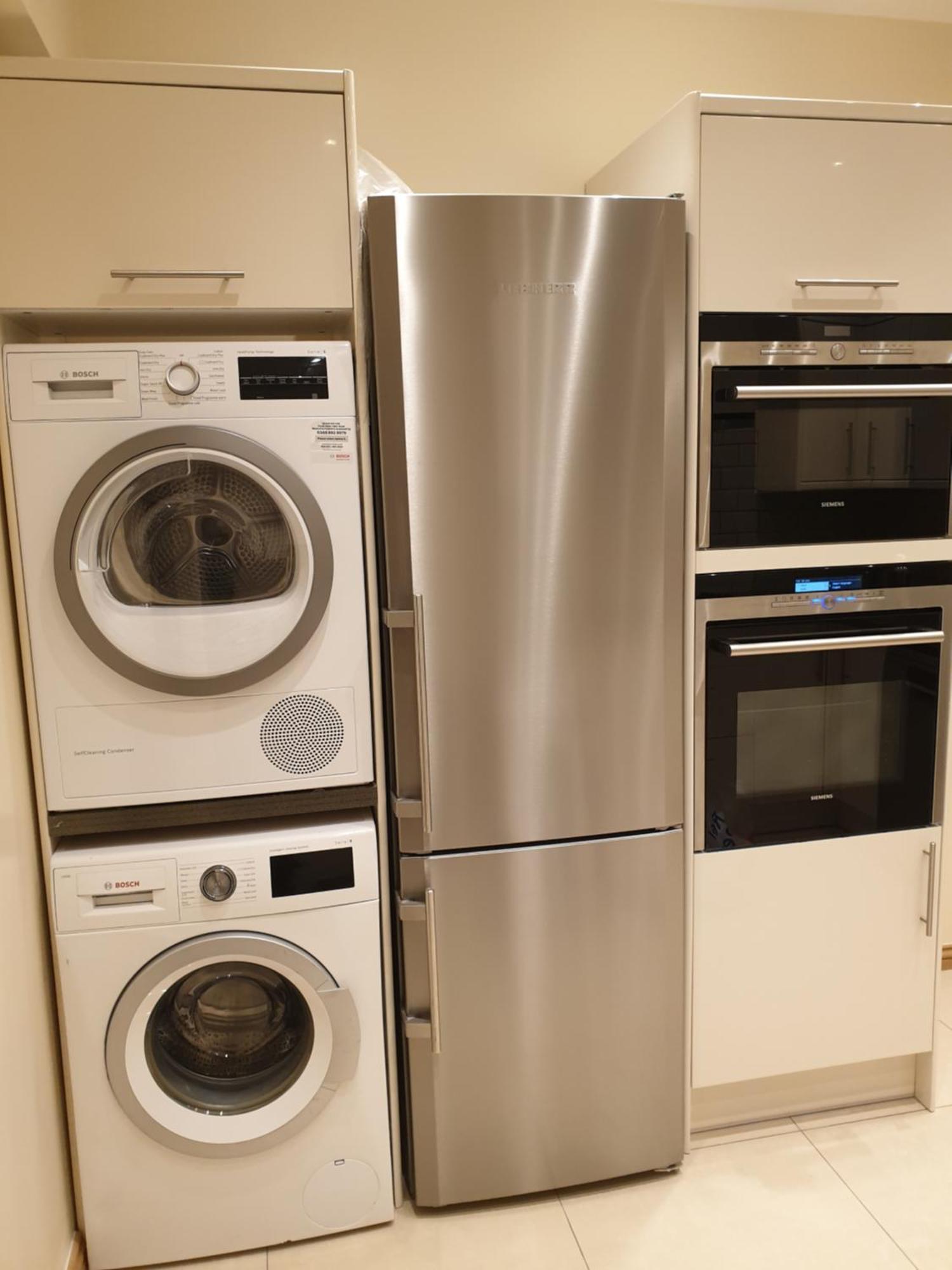 London Luxury Apartments 3 Bedroom Sleeps 8 With 3 Bathrooms 5 Mins Walk To Tube Station Free Parking イルフォード エクステリア 写真